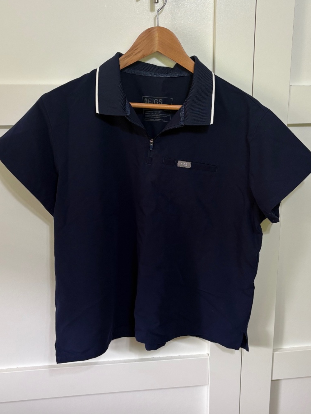 Figs Navy Hope Relaxed Polo scrub top - size Large
